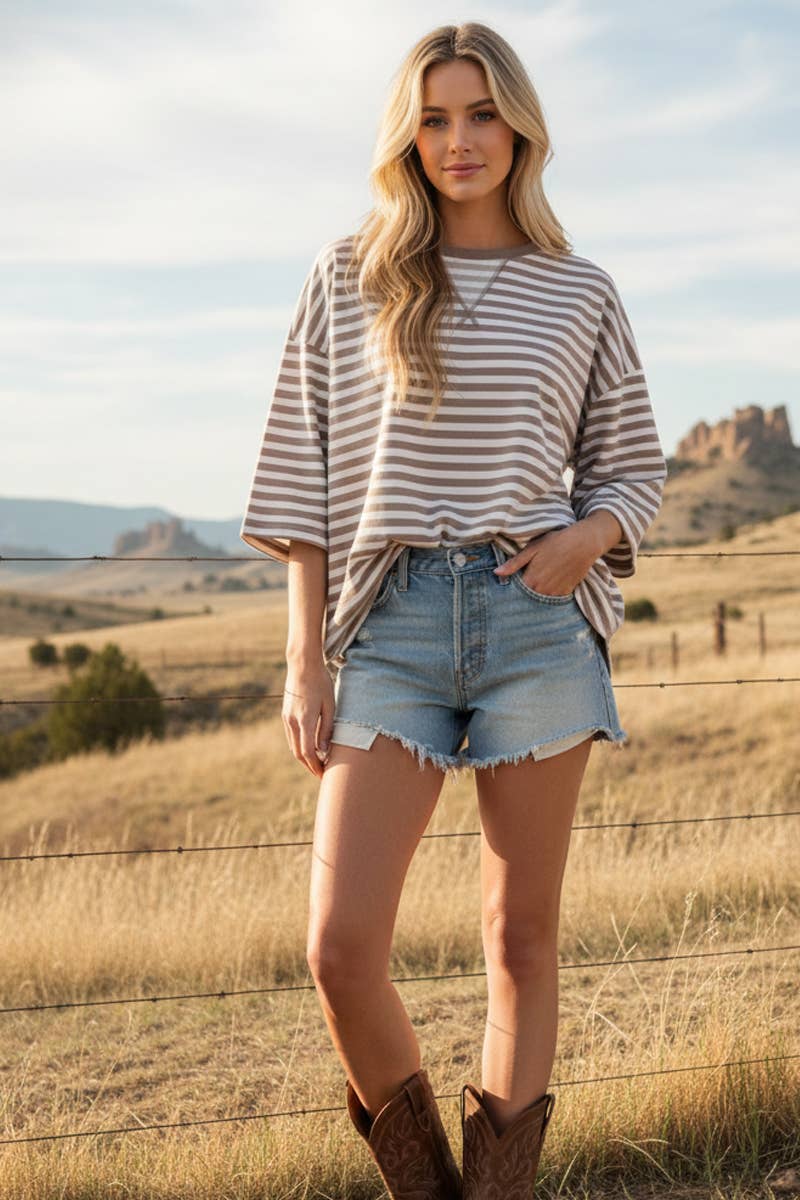 STRIPED OVERSIZED SHORT SLEEVE TOP