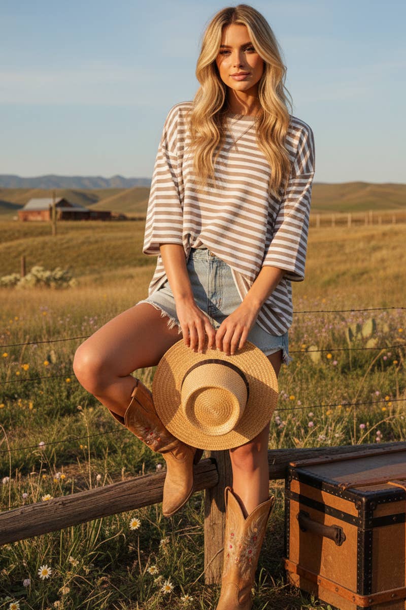 STRIPED OVERSIZED SHORT SLEEVE TOP